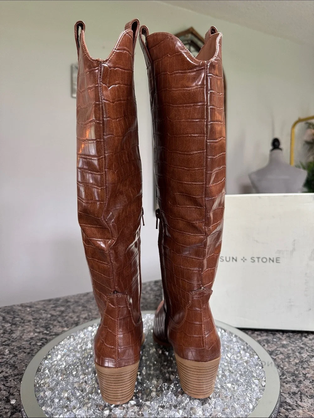 Sun + Stone Croc-Embossed Tall Brown dolly Boots NEW 8.5